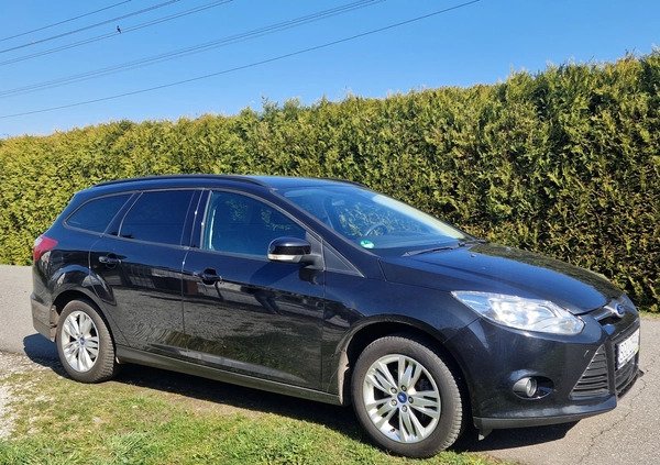 Ford Focus cena 24500 przebieg: 143500, rok produkcji 2012 z Grudziądz małe 137